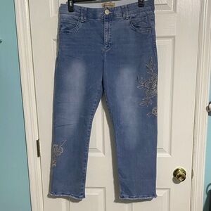 Democracy Blue Floral Embroidered Cropped Jeans
